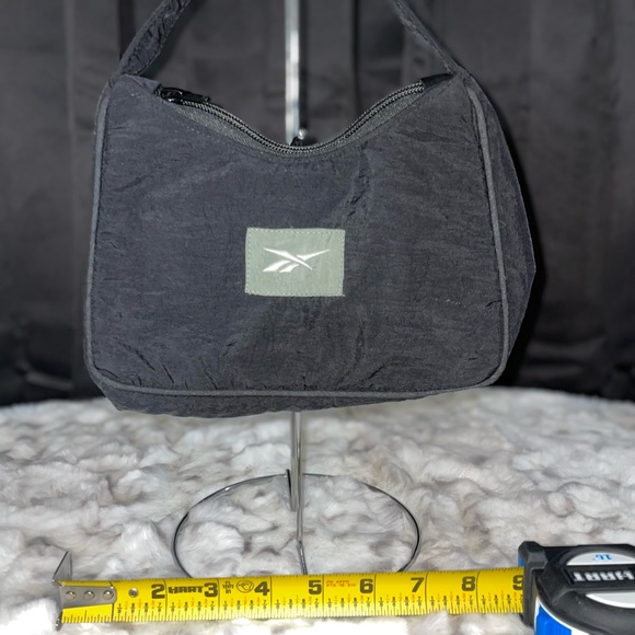 Vintage Reebok - Picture 2 of 3